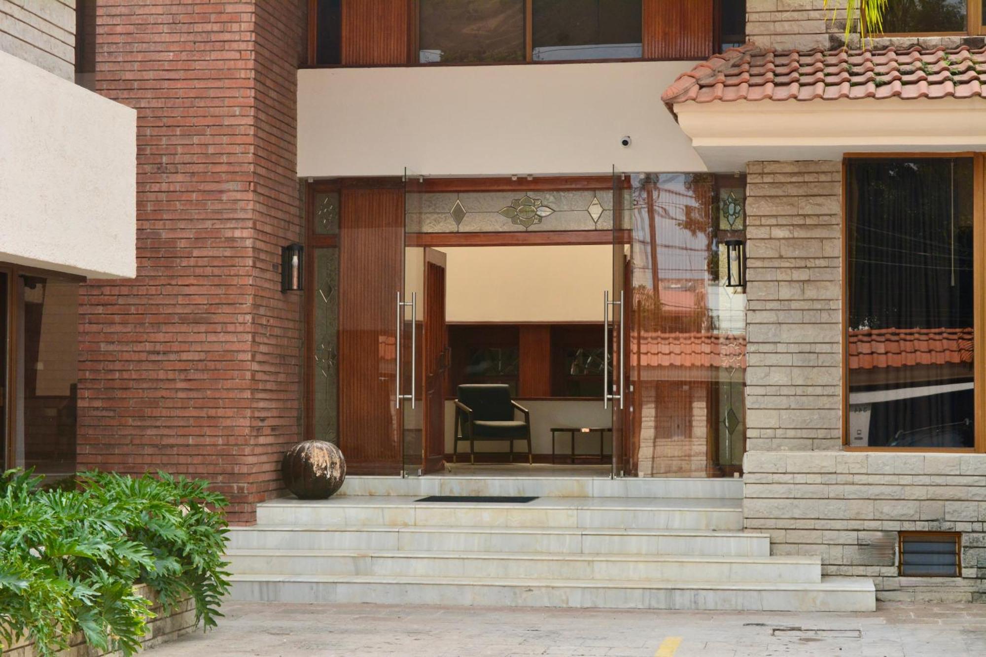 Casa Palmas Hotel Zapopan Exterior photo